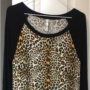Emerald brand; leopard print, black sleeves; medium top
